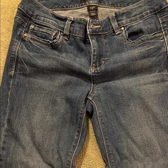 WHBM Blanc Crop Jeans size 2 - Picture 3 of 8